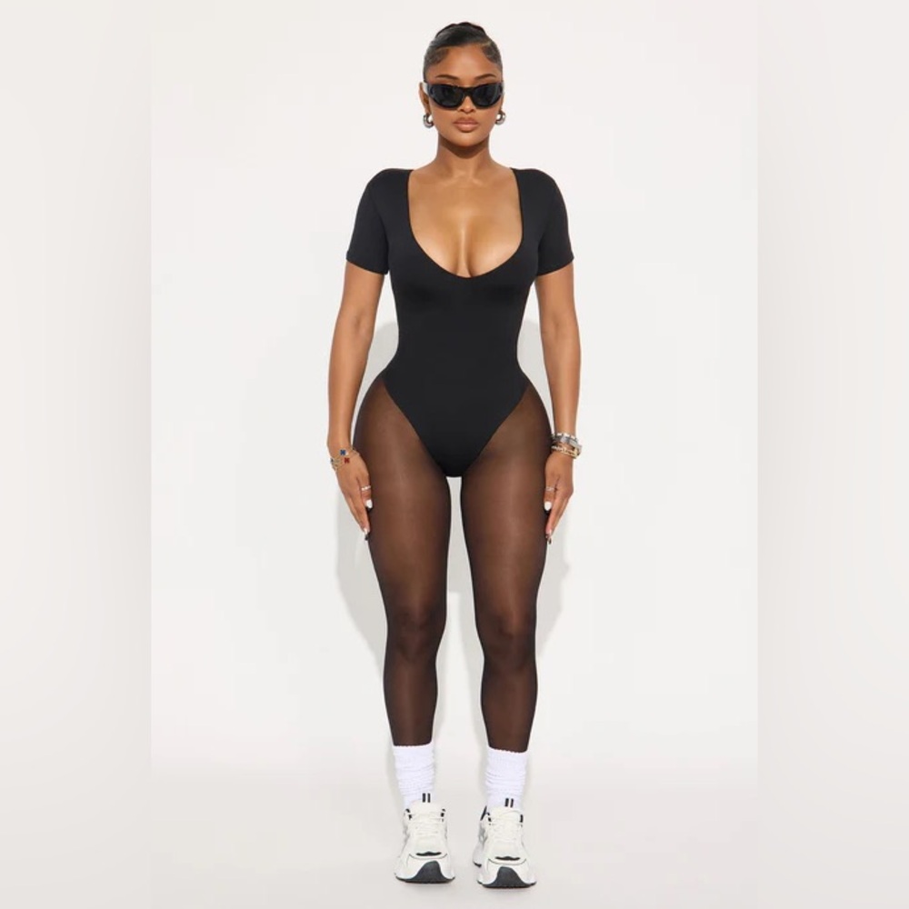Contour Double Lined Short Sleeve High Cut Bodysuit - Black